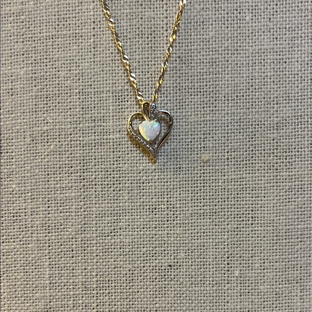 Gold Heart Pendant Necklace
